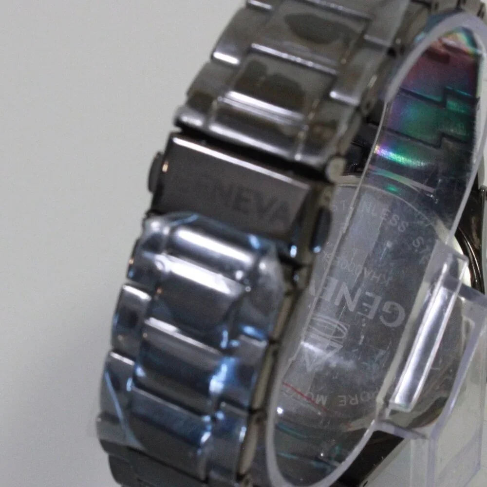 Geneva Men's Casual Watch Diamond At 12 Integrated Bracelet 42mm